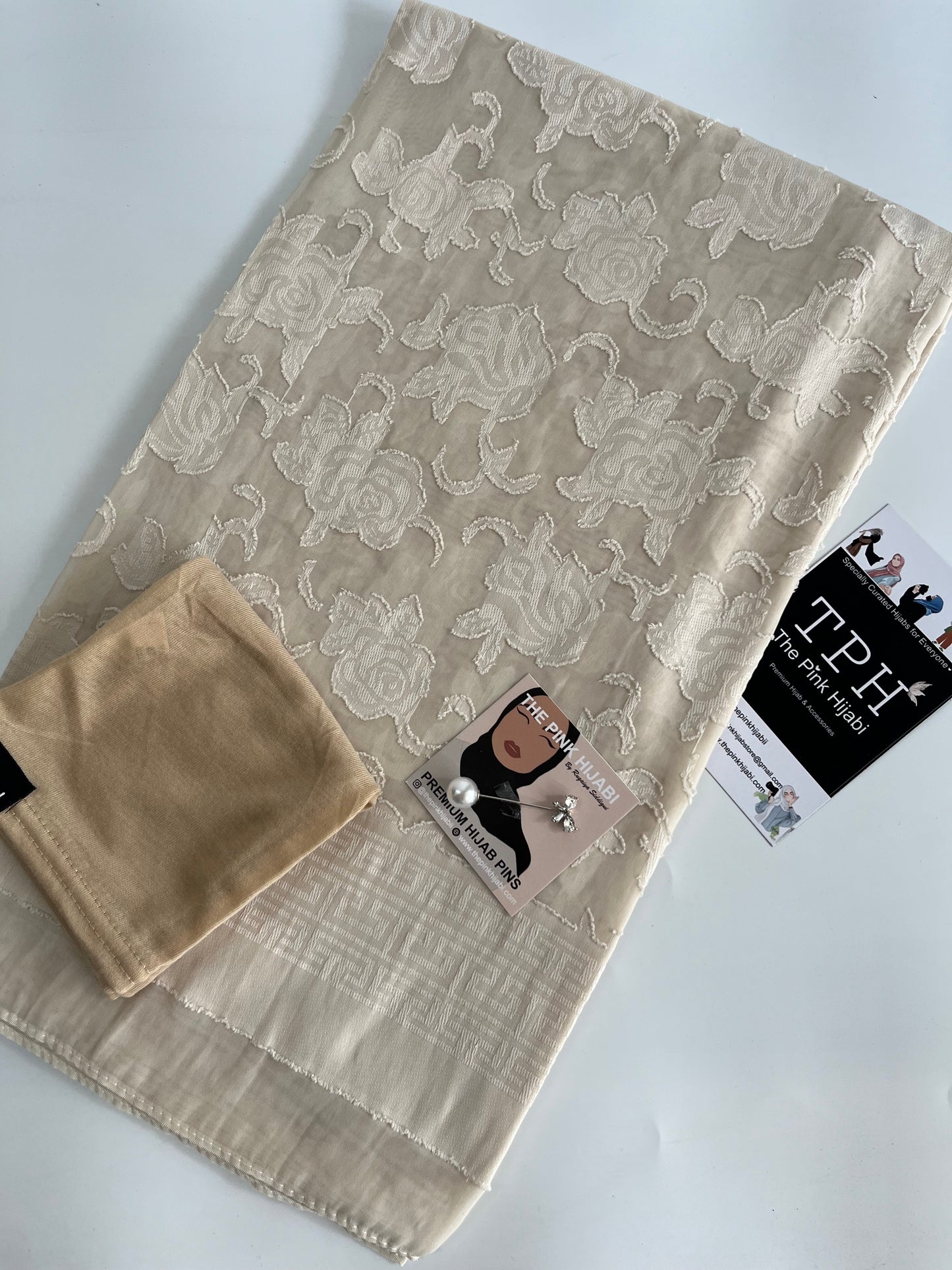 Beige Chiffon Brasso Hijab Combo Set