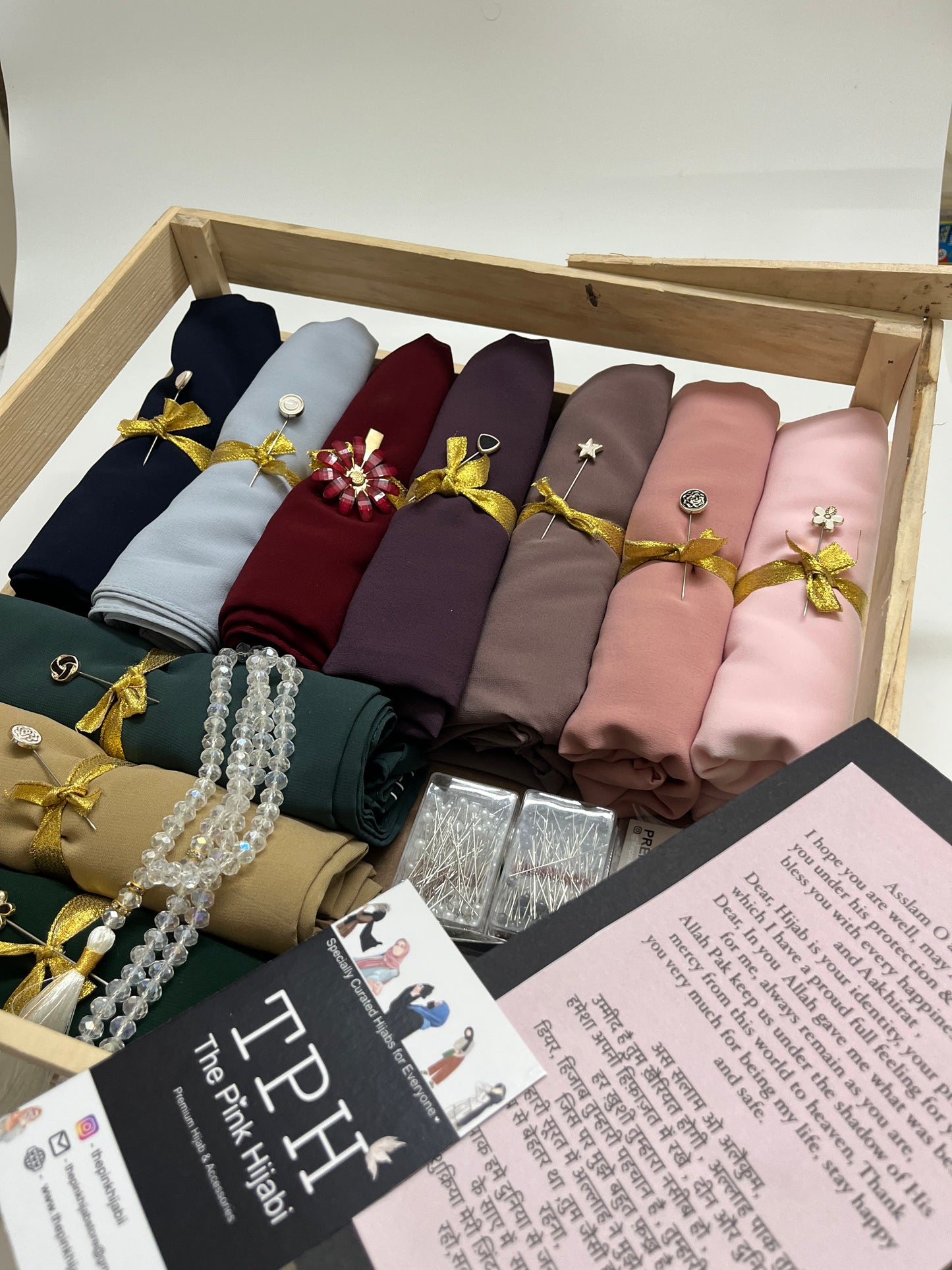 30 Pcs PREMIUM HIJAB HAMPER SET