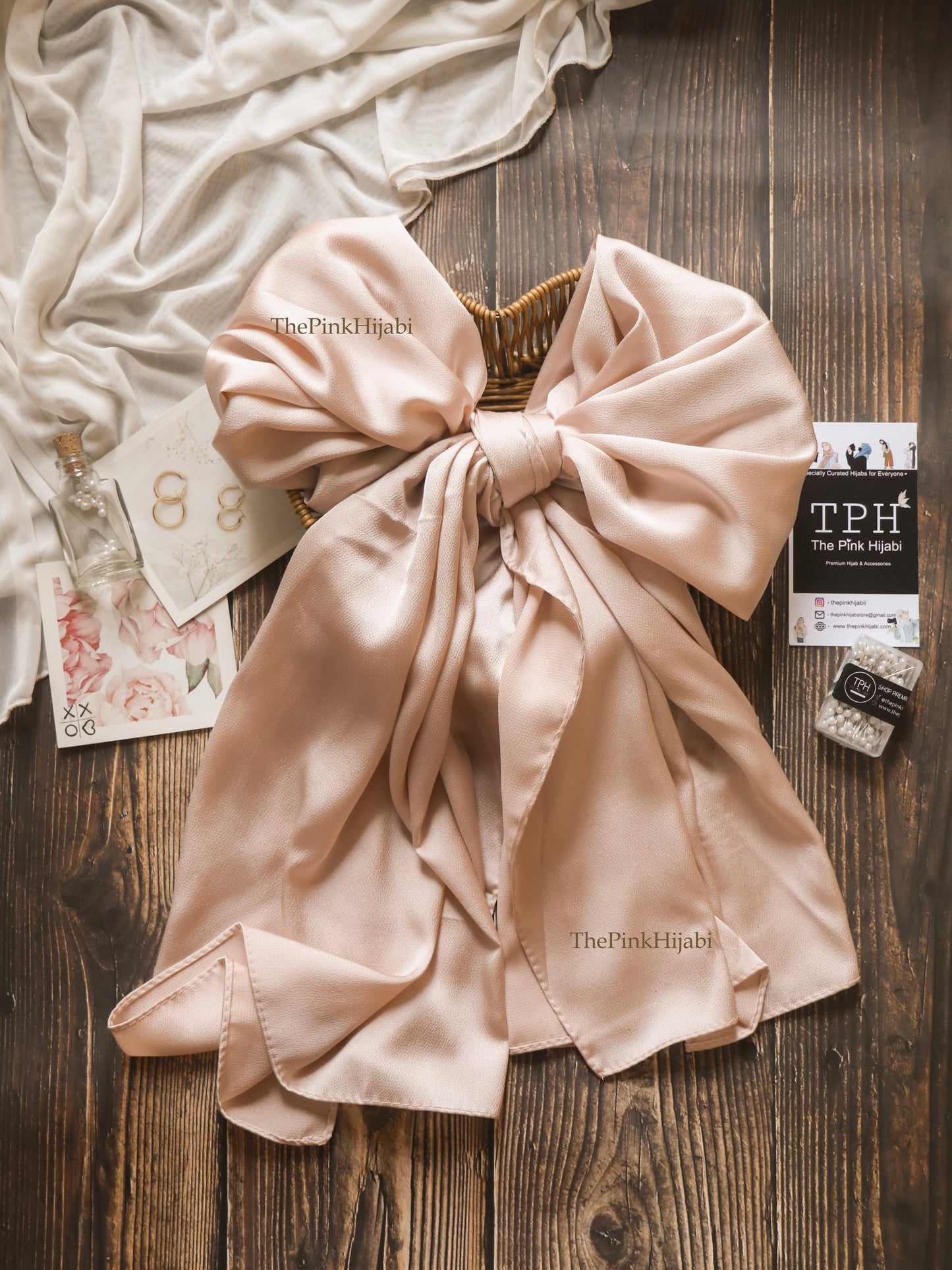 Bubble Satin Hijab – Lightweight, Non-Slippery, Glossy Finish