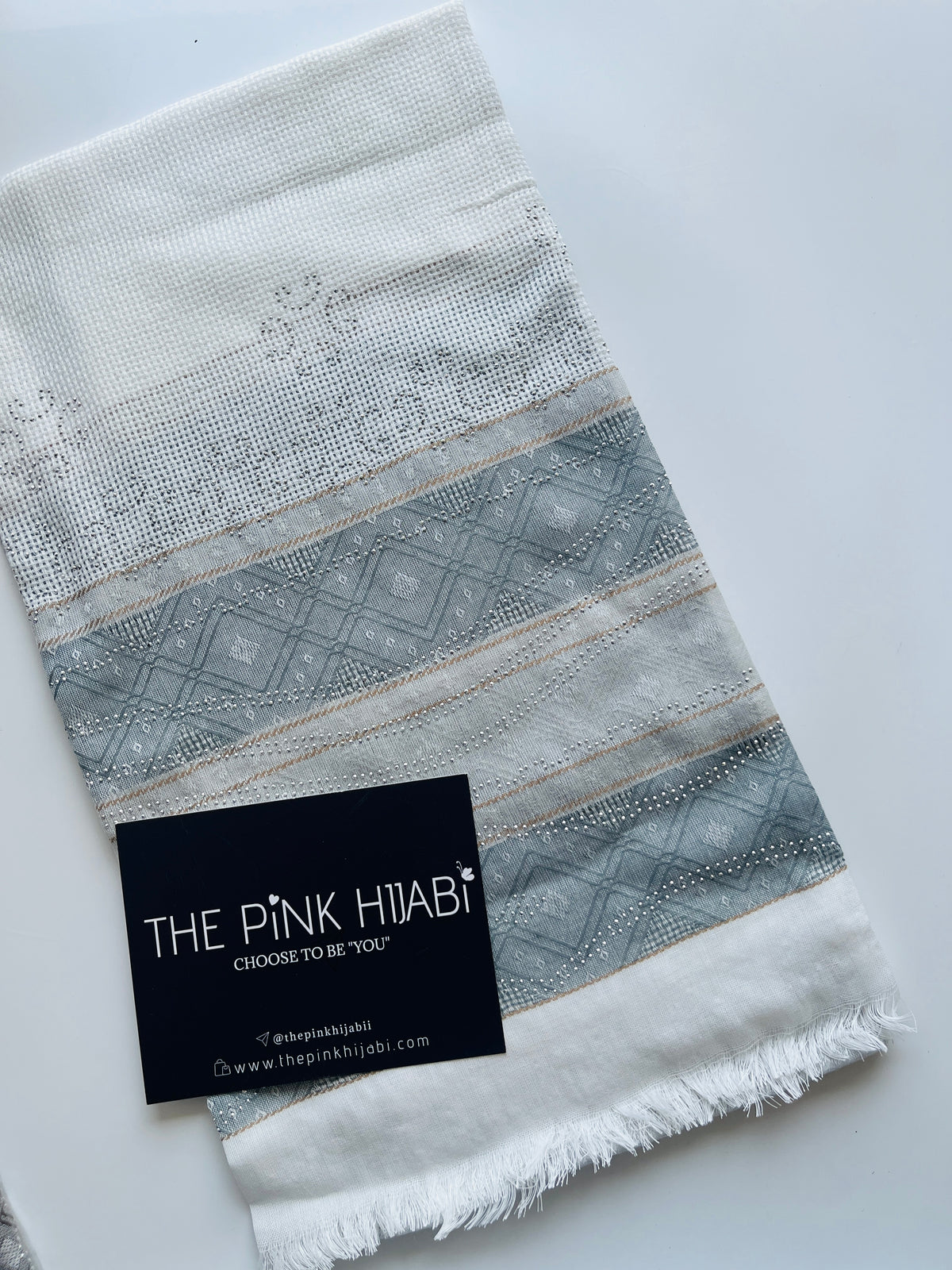 Premium Embellished Stole – Turkish Cotton Collection