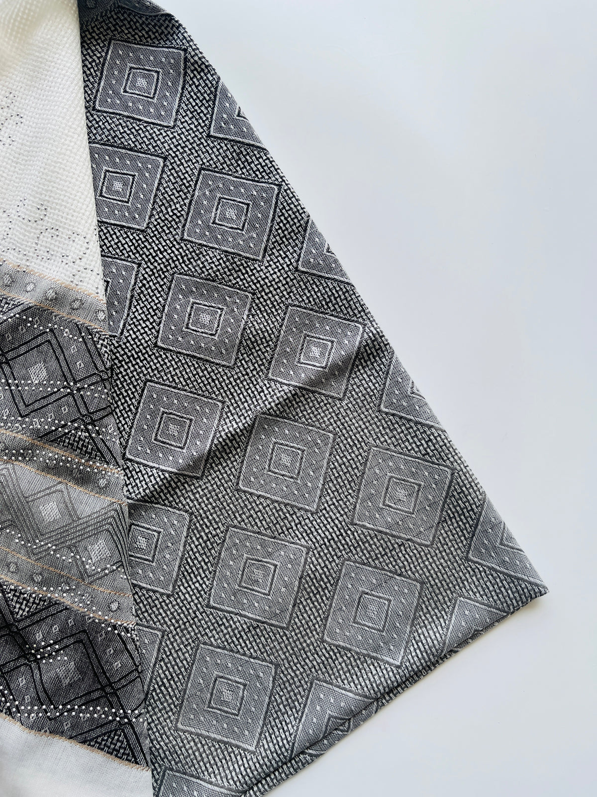 Premium Embellished Stole – Turkish Cotton Collection