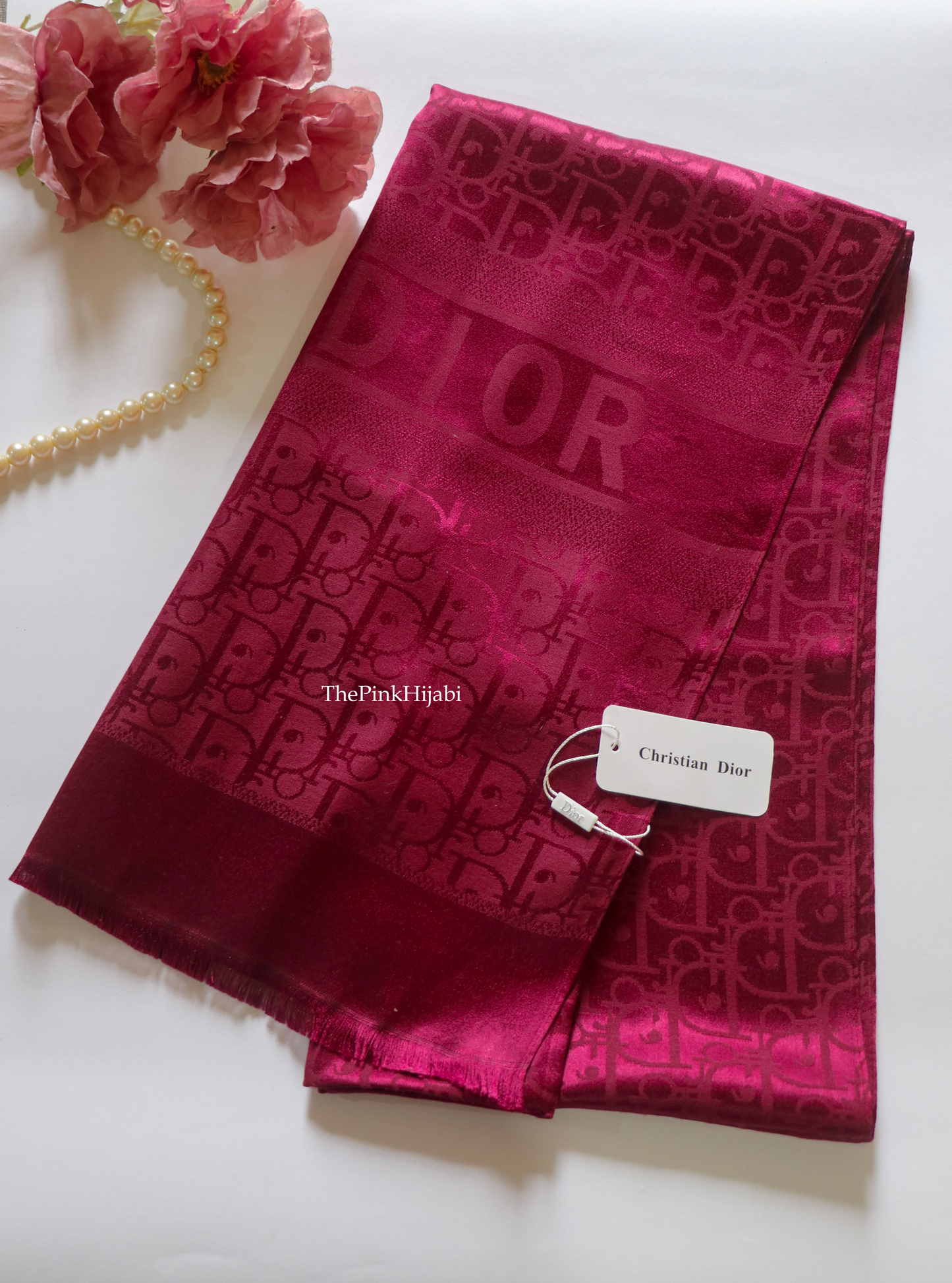 Red luxury cashmere silk scarf – The Pink Hijabi