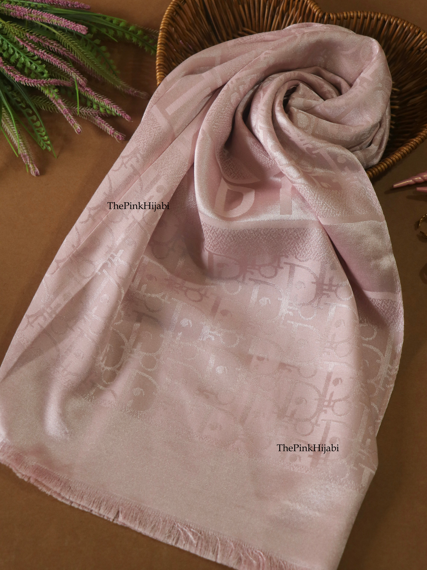Pink luxury cashmere silk scarf – The Pink Hijabi