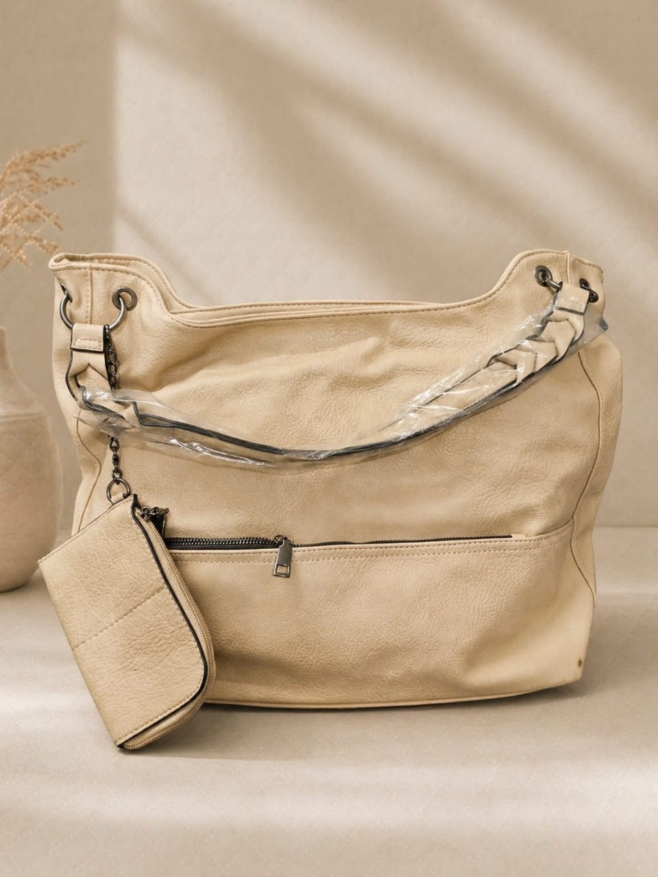 BEIGE ROYALE HAND BAG